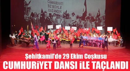 Şehitkamil’de 29 Ekim Coşkusu Cumhuriyet Dansı ile Taçlandı