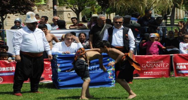Aba Güreşi Şampiyonası Gaziantep'te başladı