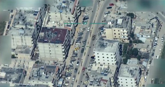 Afrin'de siviller, gitmelerine izin vermeyen teröristlere direniyor