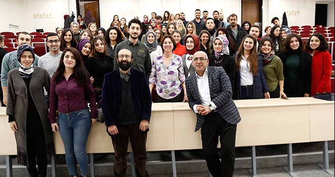 Akademisyenler mesleki öykülerini paylaşıyor
