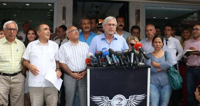 Akil Adamlar " Silahlar susmalı ve mutlak çatışmasızlık haline dönülmelidir"