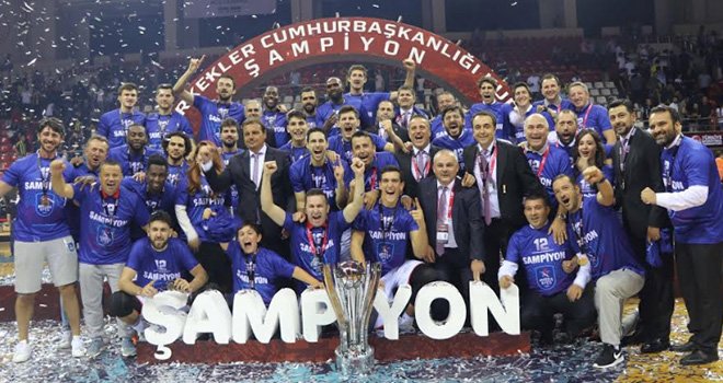 Anadolu Efes’in Şampiyonluk coşkusu: 79-74