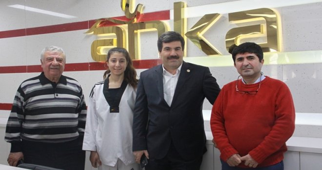 Anka Hastanesi, şampiyon Tekvandocuya sponsor oldu