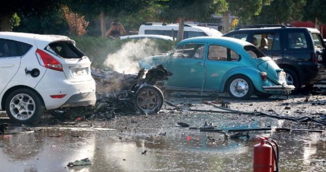 Antalya Ticaret ve Sanayi Odası binası otoparkında patlama