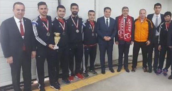 Avrupa Hokey Şampiyonlarına sevgi seli