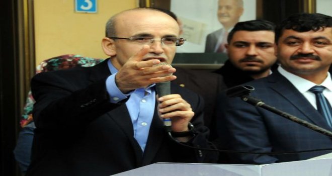 Avrupa'da ırkçılık, faşizm ve ekonomide korumacılık trendi var 