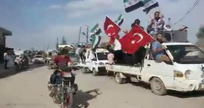 Azez'de de darbe girişimi protesto edildi