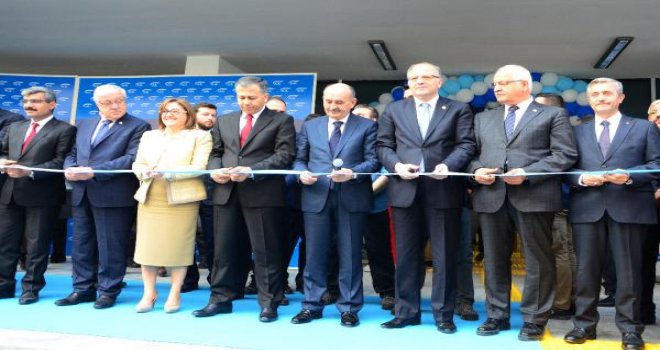 Bakan Müezzinoğlu Gaziantep'te SGK binasını açtı