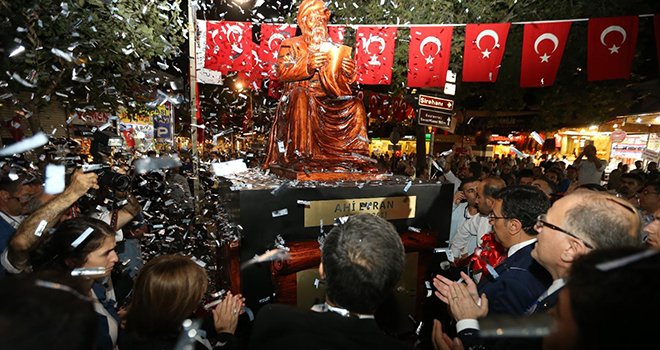 Bakan Tüfenkci: "Ahi Duası Anıtı"nı açtı