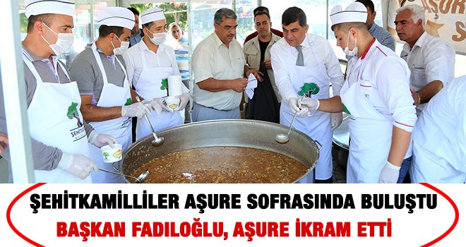 Başkan Fadıloğlu, aşure ikram etti 
