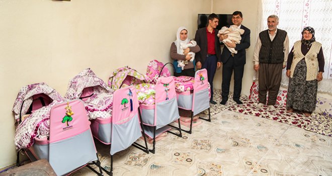 BAŞKAN FADILOĞLU, DÖRDÜZ BEBEKLERİ ZİYARET ETTİ