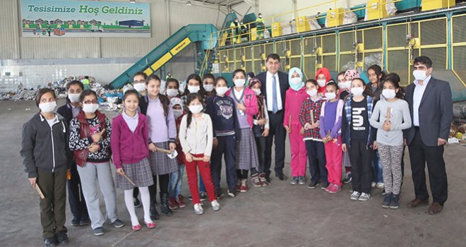 BAŞKAN FADILOĞLU, ÖĞRENCİLERİ BİLGİLENDİRDİ