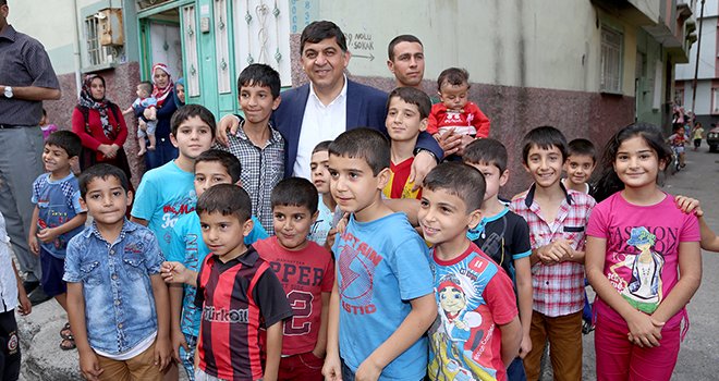 Başkan Fadıloğlu'na Sevgi Gösterisi