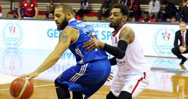 Basketçiler moral buldu