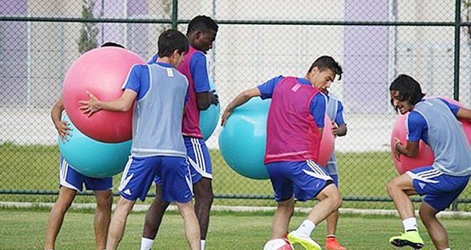 Bebeto kampa katıldı!