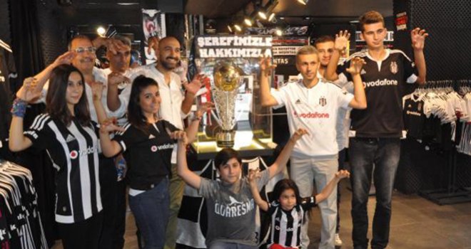 Beşiktaş'ın şampiyonluk kupası Gaziantep Kartal Yuvasında