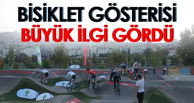 Bisiklet gösterisi büyük ilgi gördü