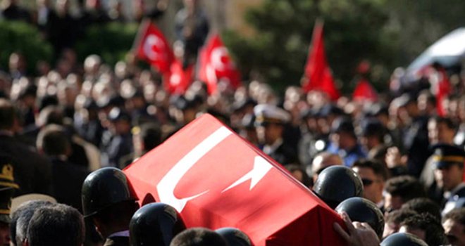 Bitlis'te çatışma: 2 uzman çavuş şehit, 2 asker yaralı(2)