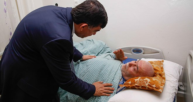 Büyüklerimizin varlığı bizim için en büyük nimettir