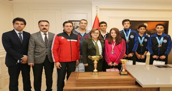 Büyükşehir Karate Takımı Türkiye şampiyonu