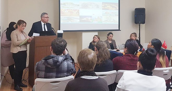 Büyükşehir sığınmacıların sorunlarını ABD'de anlattı