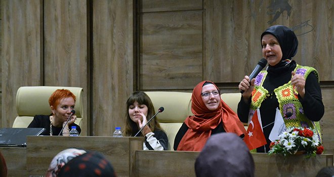 Büyükşehir'de öğretmenler yazarlarla buluştu