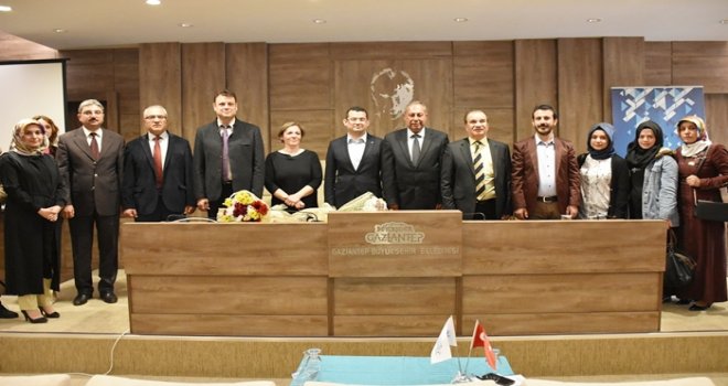 Büyükşehir'de Otizm semineri