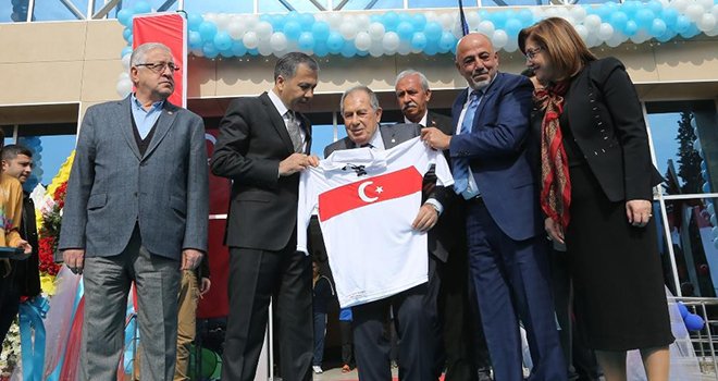 Büyükşehir'den Gaziantep'e 800 kişilik spor salonu