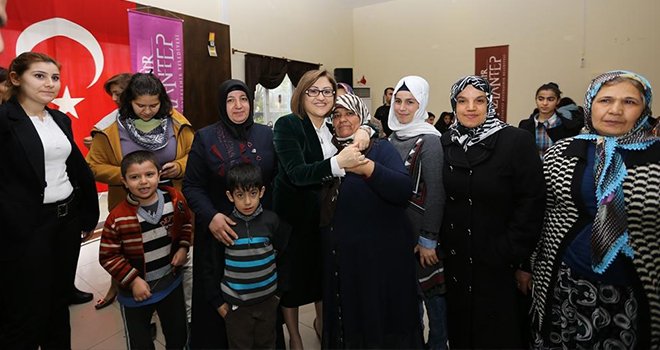 Büyükşehir'den okuma yazma seferberliğine destek