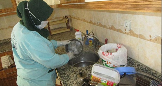 Büyükşehir'den, yaşlı evlerinde bayram temizliği