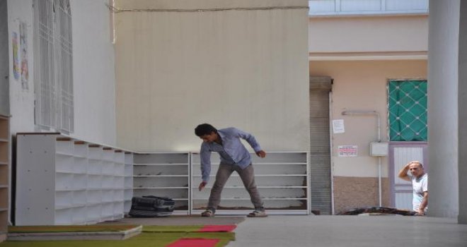 Camide bomba paniği