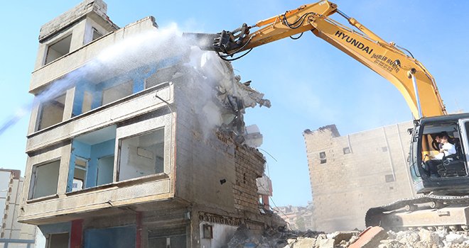 ÇAMLICA’YA PARK VE MEYDAN