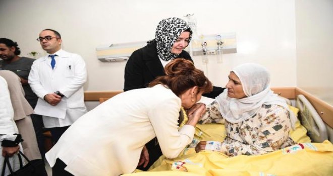 Canlı bomba saldırısında yaralananlara ziyaret