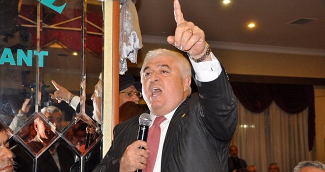 Tekrar Başkanlık Koltuğunda