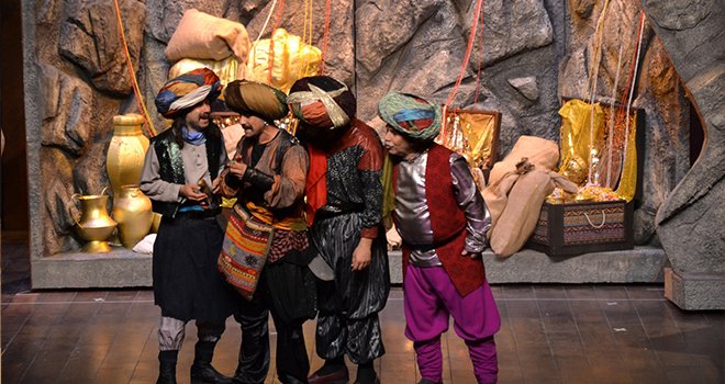 Tiyatro Festivali'nde 6 Bin 433 kişi tiyatroyla buluştu