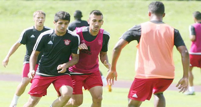 DAR ALANDA ÇİFT KALE MAÇ KEYFİ