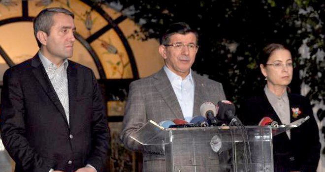 Davutoğlu: Kapımız ve istişarelerimiz herkese açıktır