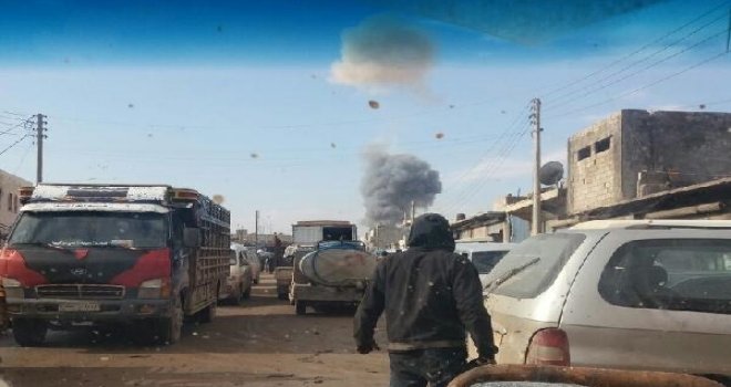 DEAŞ, Azez'de bomba yüklü araç patlattı