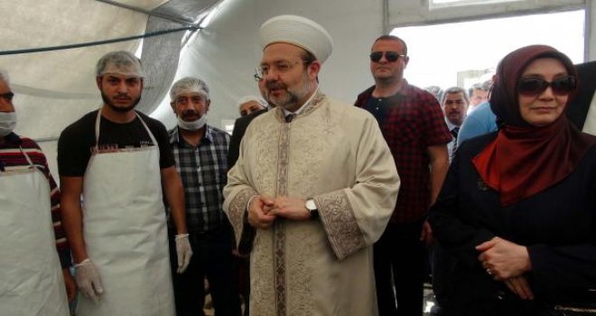 Diyanet İşleri Başkanı Görmez'den IŞİD'e tepki