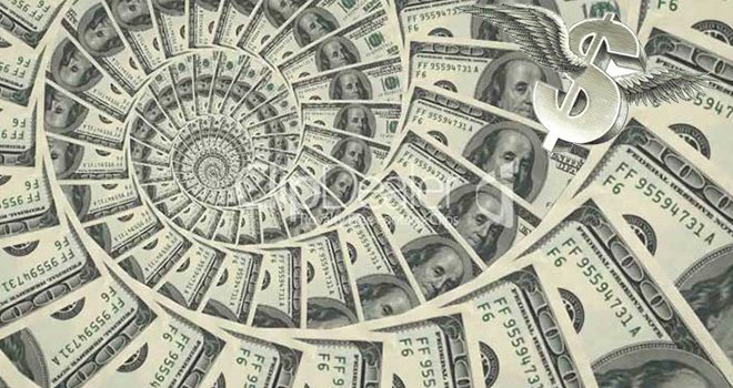 Dolar Rekora Doymuyor