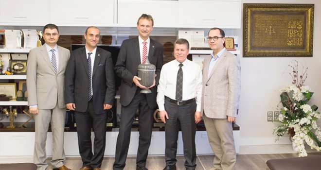 DÜNYA DEVLERİ IŞIK AHŞAP’A AKIN EDİYOR