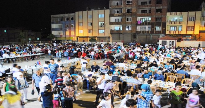 Dünya Mülteciler Günü’nde 850 kişiye iftar