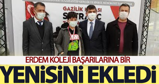 Erdem Koleji başarılarına bir yenisini ekledi