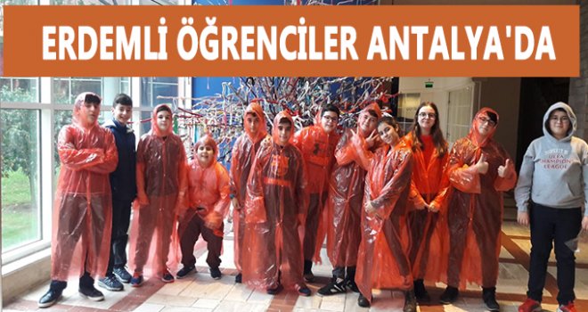 Erdemli öğrenciler “Education Adventure Camp Da Vinci” programına katıldılar