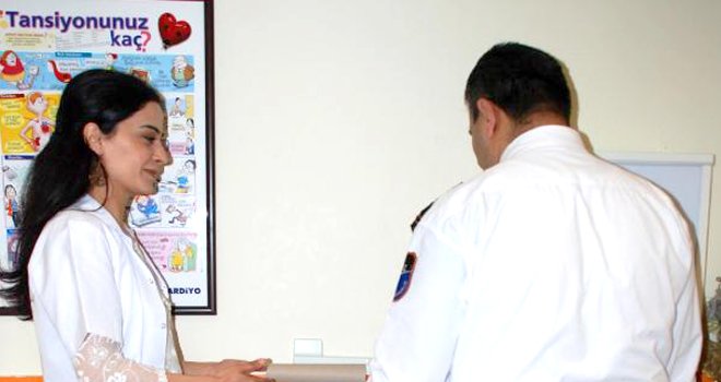 ERKEKLER DİYETE DAHA SADIK