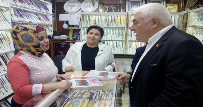 ESNAF İÇİNİ CHP’Lİ ADAYLARA DÖKTÜ