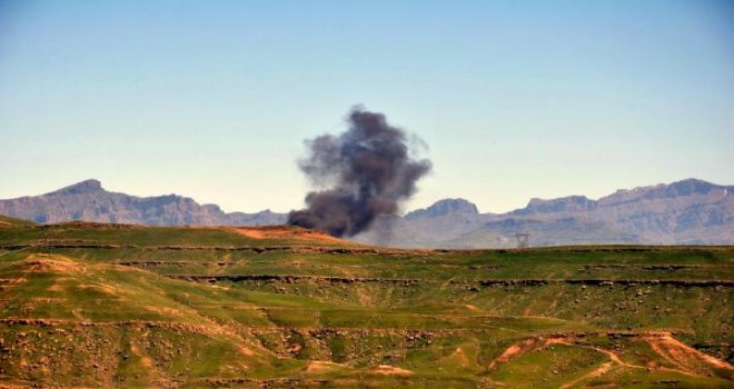 F-16 savaş uçakları, PKK yuvalarına bomba yağdırıyor