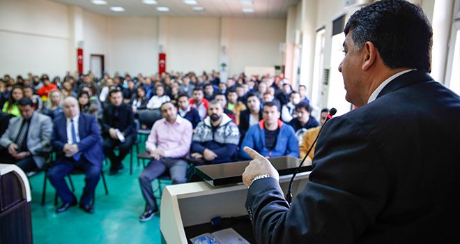 Fadıloğlu, Cumhurbaşkanlığı sistemini anlattı