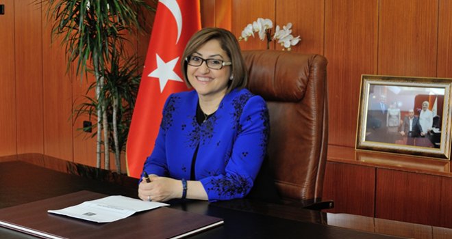 FATMA ŞAHİN’E BAŞARI ÖDÜLÜ