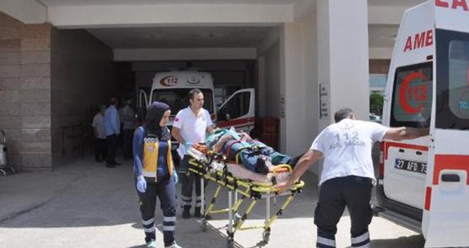 Feci kaza! İki otomobil çarpıştı: 5 yaralı